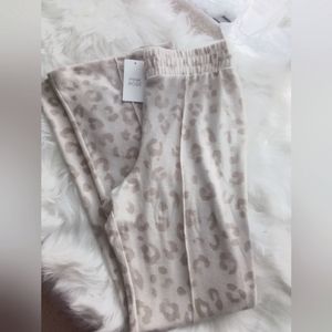 🍁Cozy slight flare Sexy Lounge Pants, NWT Size Med by Pink 🩷 Rose